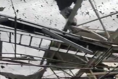 Vídeo: Temporal arranca teto e destrói parte de fábrica da Toyota em São Paulo