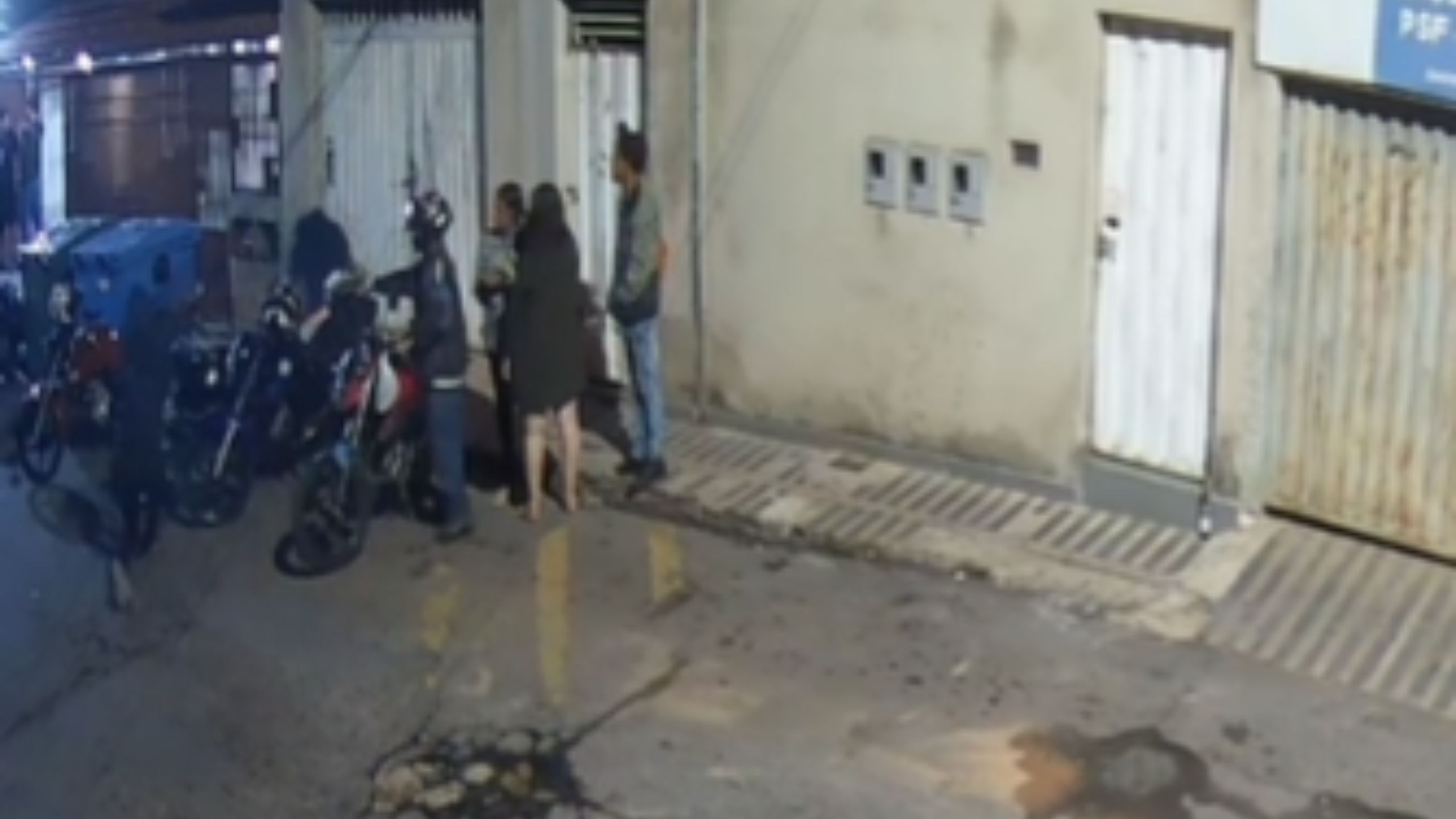 Veja o momento em que homem é executado com mais de dez tiros em Itabira